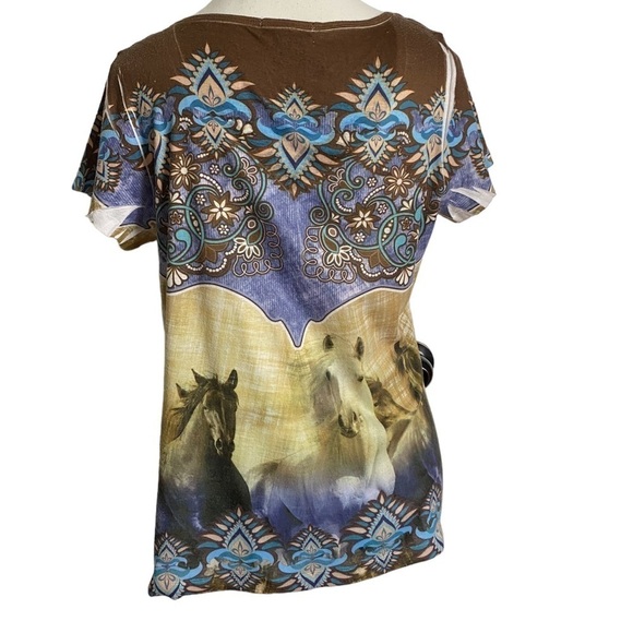 Live & Let Live Y2K Western Short Sleeve Top with Horses - Picture 2 of 12